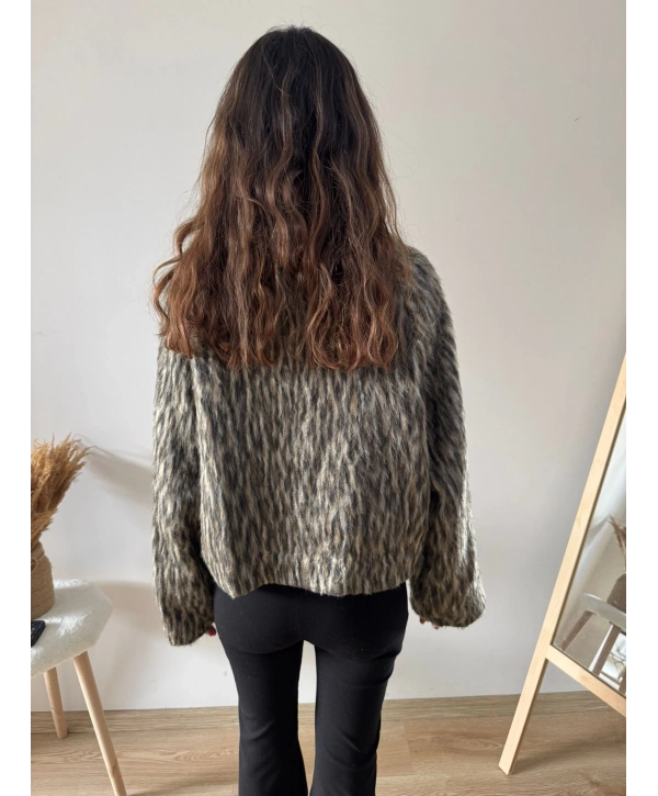 JAKARLI DÜĞMELİ CEKET