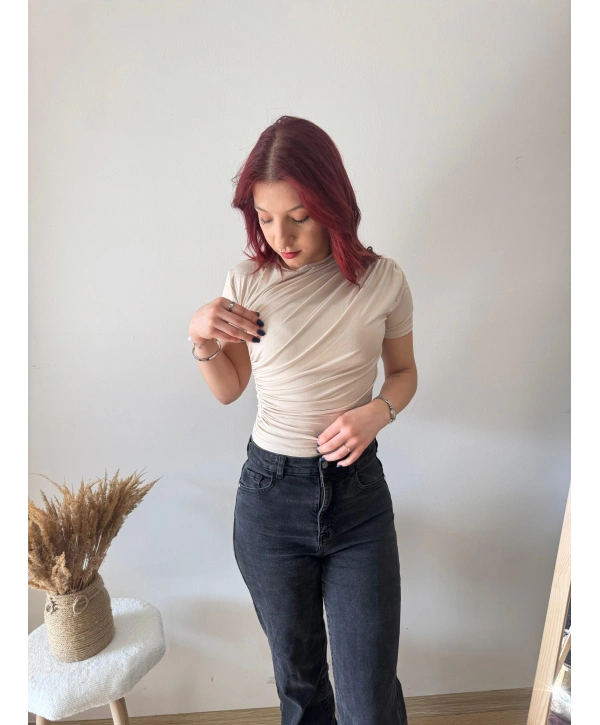 KREM KISA KOLLU SANDY BLUZ