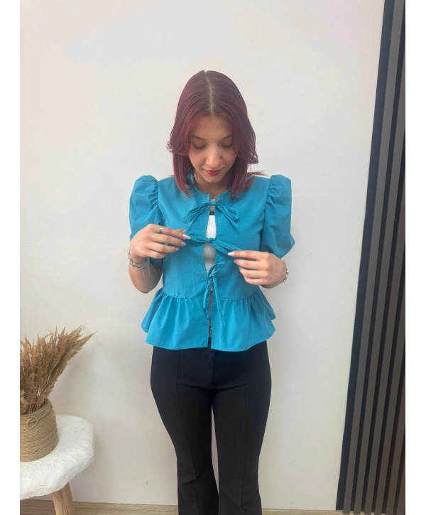 MAVİ FIRFIRLI BAĞLAMALI BLUZ