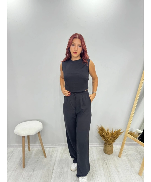 SİYAH SIRT FERMUARLI TAKIM