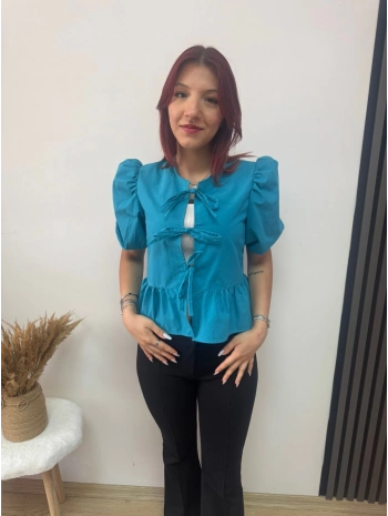 MAVİ FIRFIRLI BAĞLAMALI BLUZ