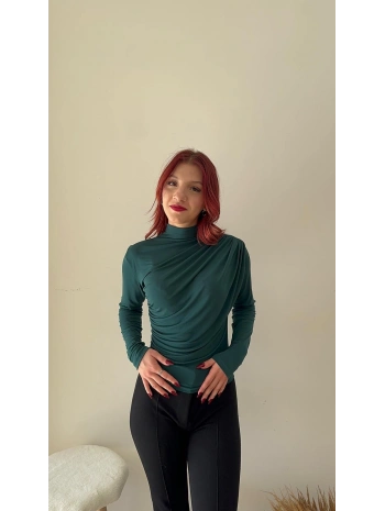 ZÜMRÜT YEŞİLİ DİK YAKA SANDY BLUZ