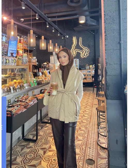 Arka Kısmı Triko Yelek - Krem