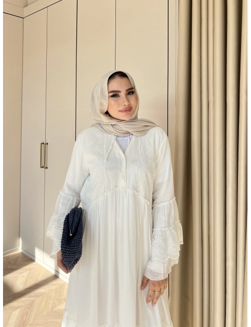 Hadise Kolları Dantel Elbise - Beyaz
