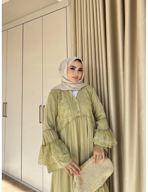 Hadise Kolları Dantel Elbise - Yeşil