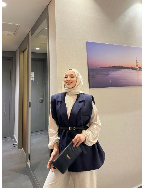 Nes Vatka Detaylı Yelek -  Lacivert