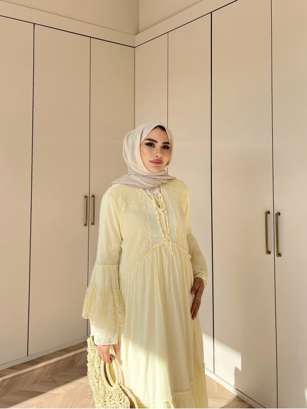 Hadise Kolları Dantel Elbise - Sarı