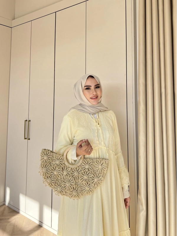 Hadise Kolları Dantel Elbise - Sarı