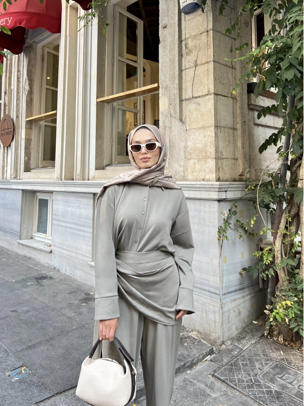 Lale Belden Geçirmeli Oysha Takım - Yeşil