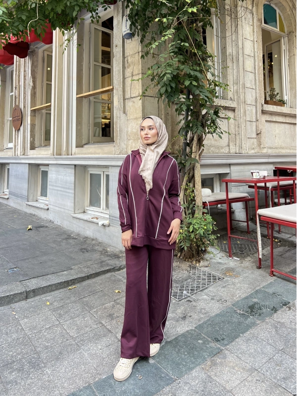 Mehru Çizgi Detaylı Takım - Bordo