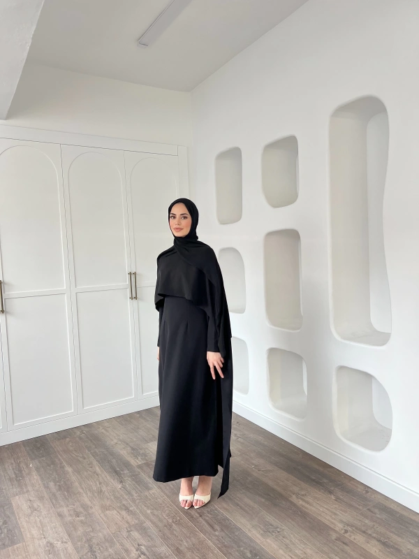 Pelerinli Özge Elbise - Siyah