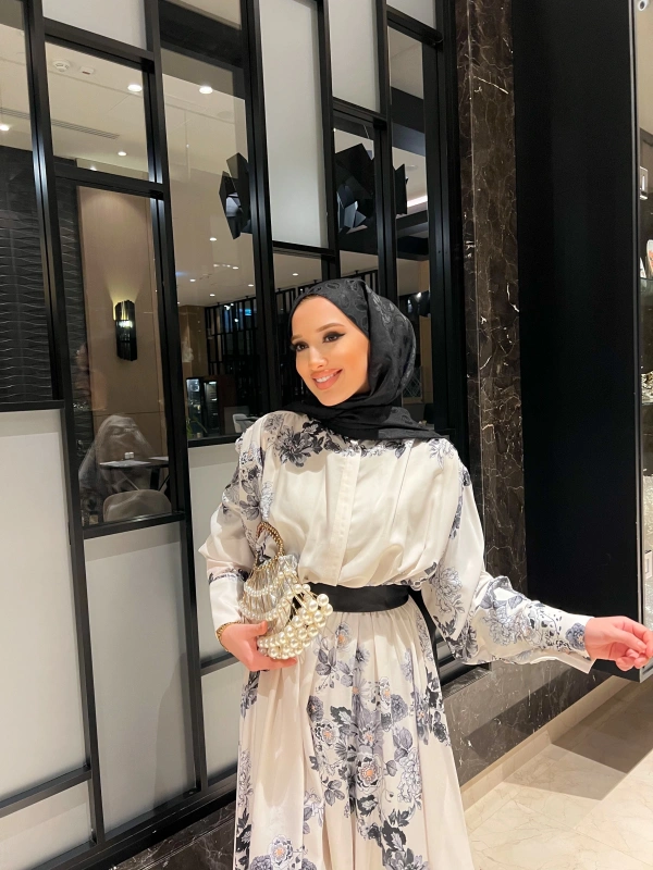 Beste çiçek Desenli Elbise - Siyah