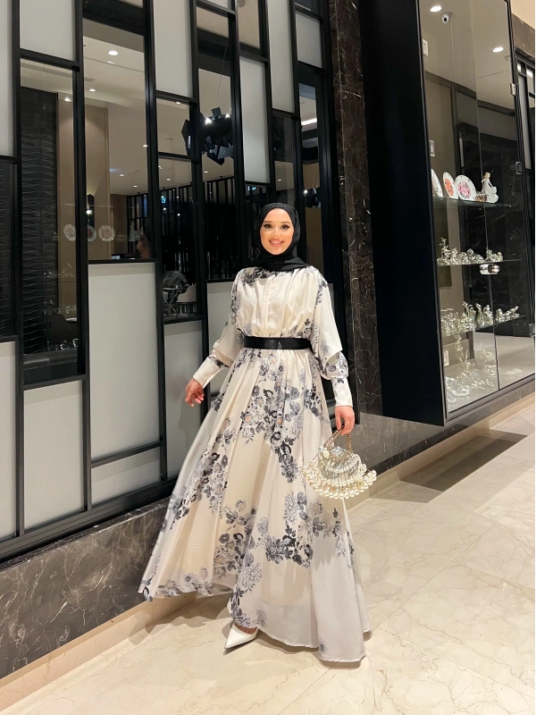 Beste çiçek Desenli Elbise - Siyah