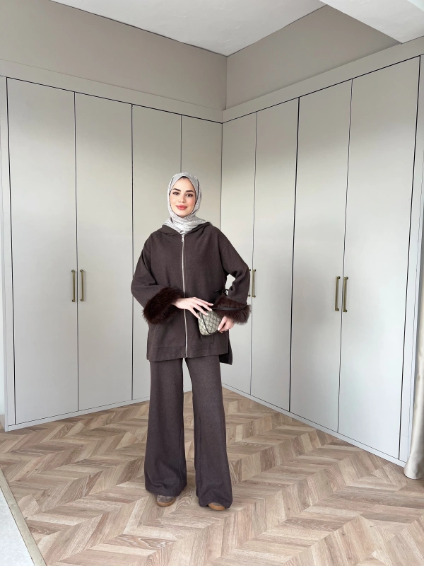 Ela Kürk Detaylı Takım - Kahve