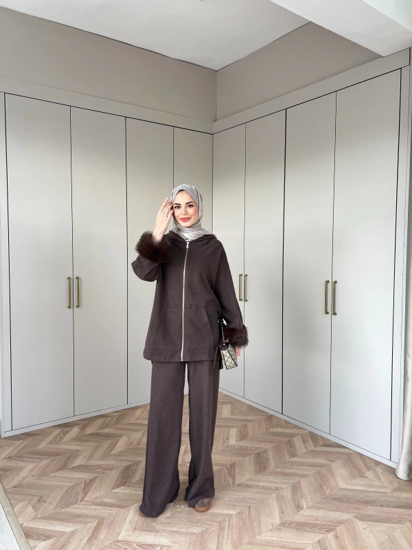 Ela Kürk Detaylı Takım - Kahve