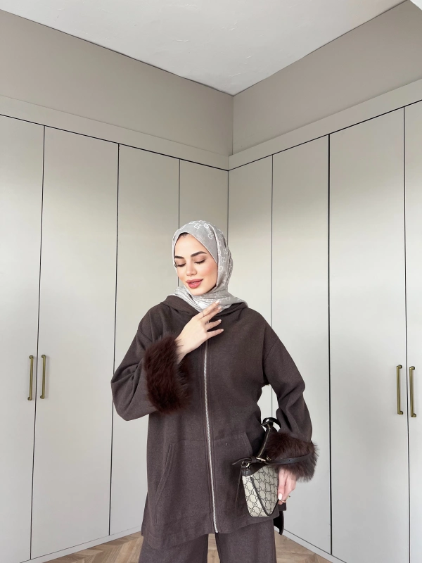 Ela Kürk Detaylı Takım - Kahve