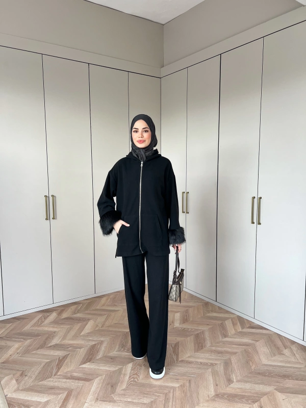 Ela Kürk Detaylı Takım - Siyah