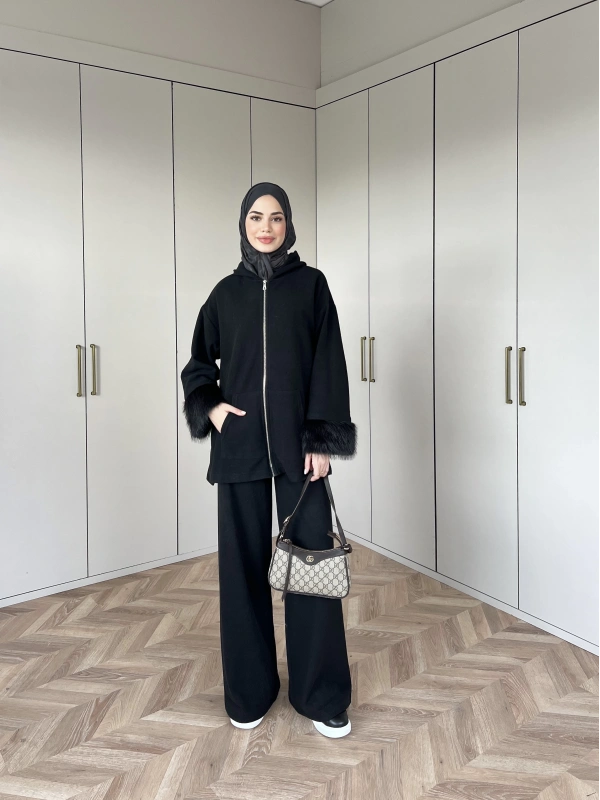 Ela Kürk Detaylı Takım - Siyah