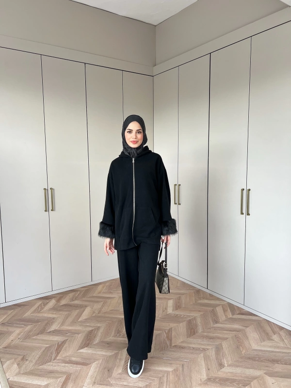 Ela Kürk Detaylı Takım - Siyah