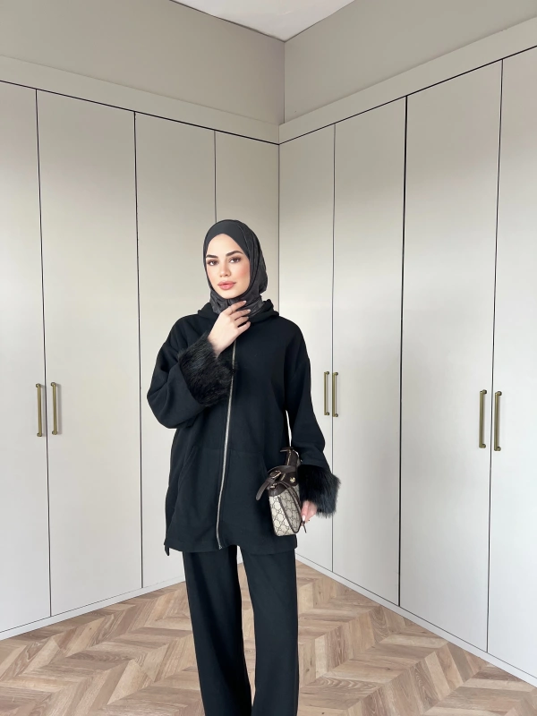 Ela Kürk Detaylı Takım - Siyah