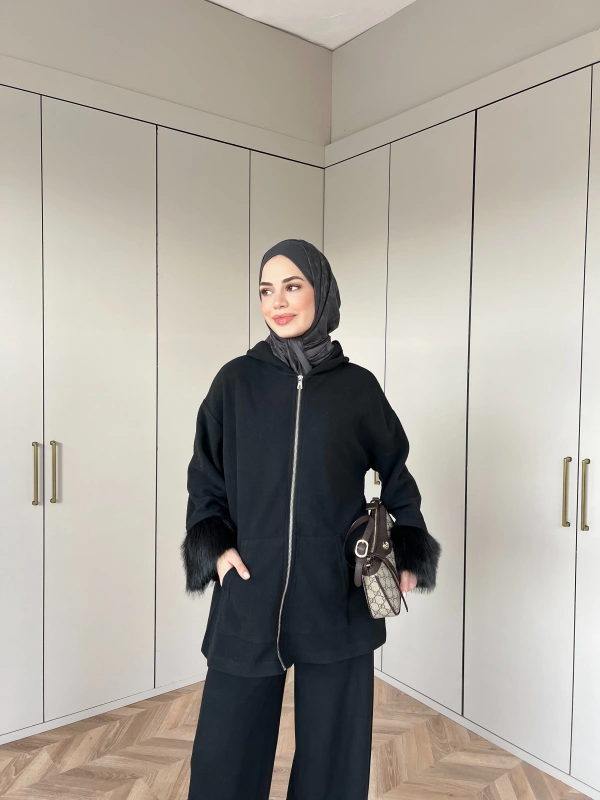 Ela Kürk Detaylı Takım - Siyah