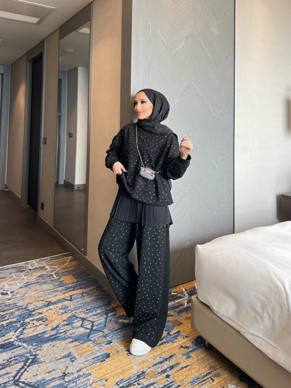 Erla Taş Detaylı Eşofman Takım - Siyah (ÖN SİPARİŞ)