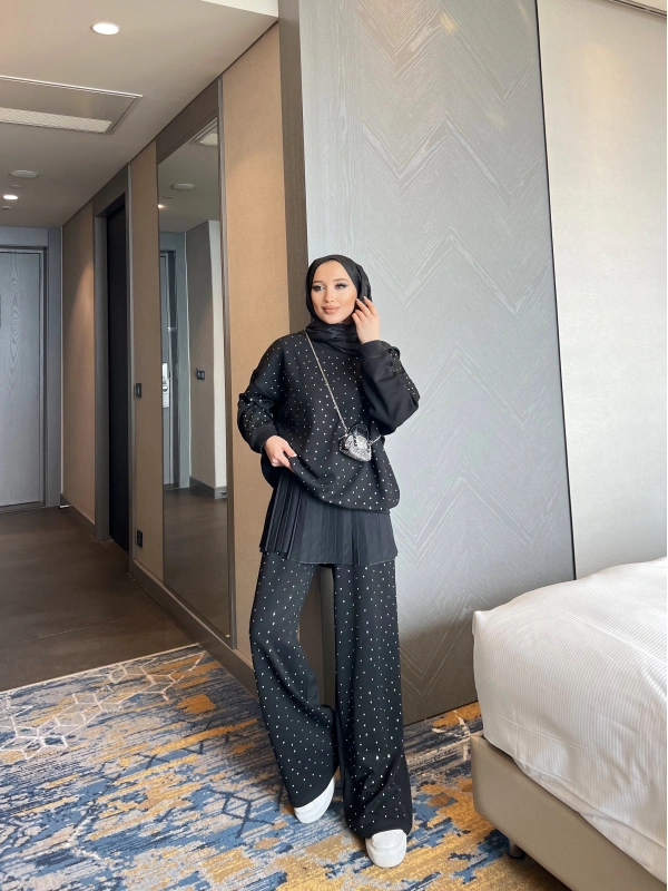 Erla Taş Detaylı Eşofman Takım - Siyah (ÖN SİPARİŞ)