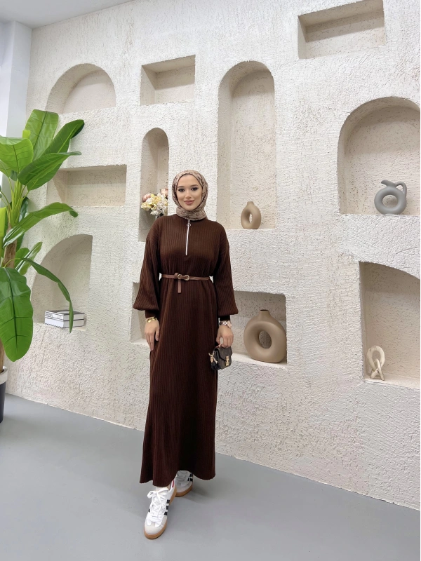 Fermuar Detaylı Triko Elbise Acı Kahve