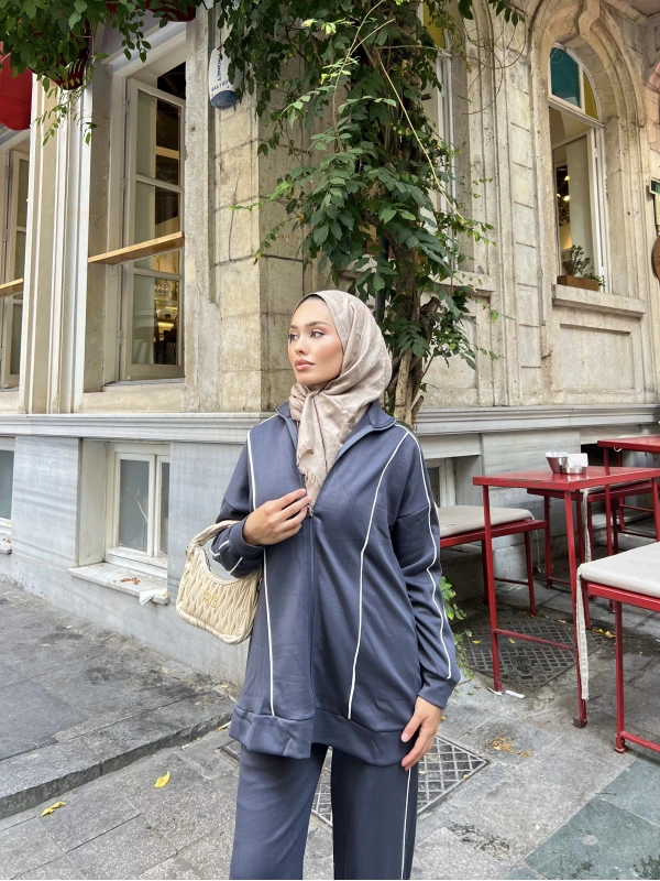 Mehru Çizgi Detaylı Takım - Lacivert