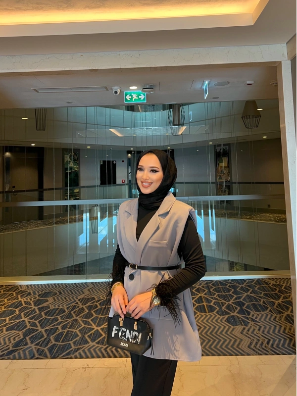 Nes Vatka Detaylı Yelek - Gri