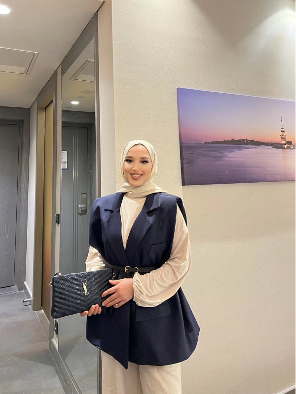 Nes Vatka Detaylı Yelek -  Lacivert