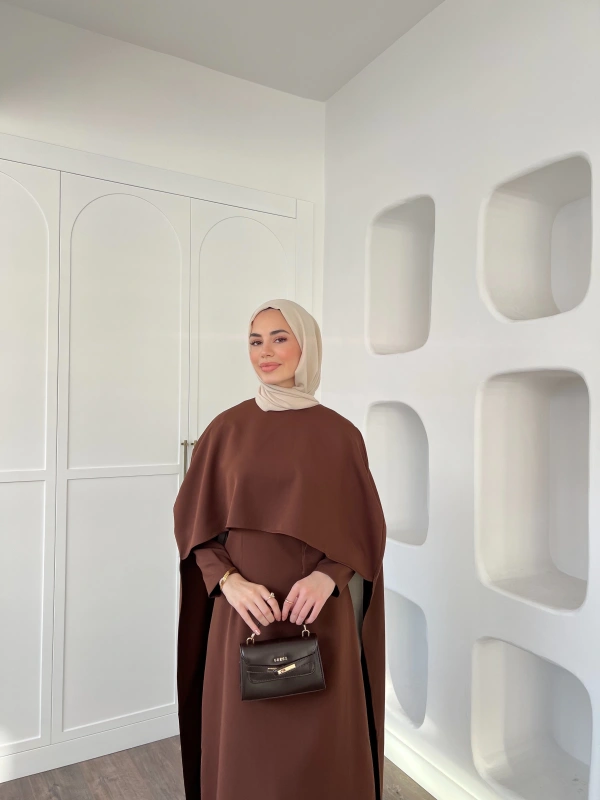 Pelerinli Özge Elbise - Kahve