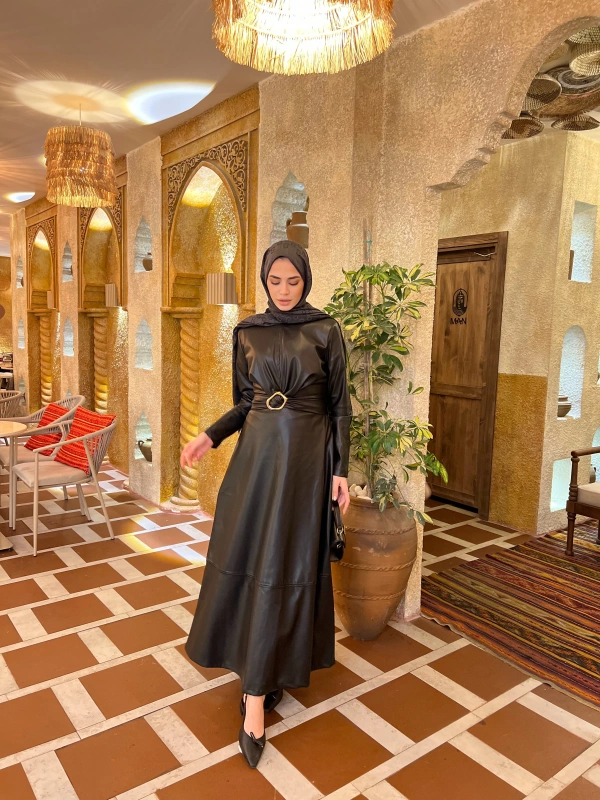 Selvi Deri Elbise - Siyah