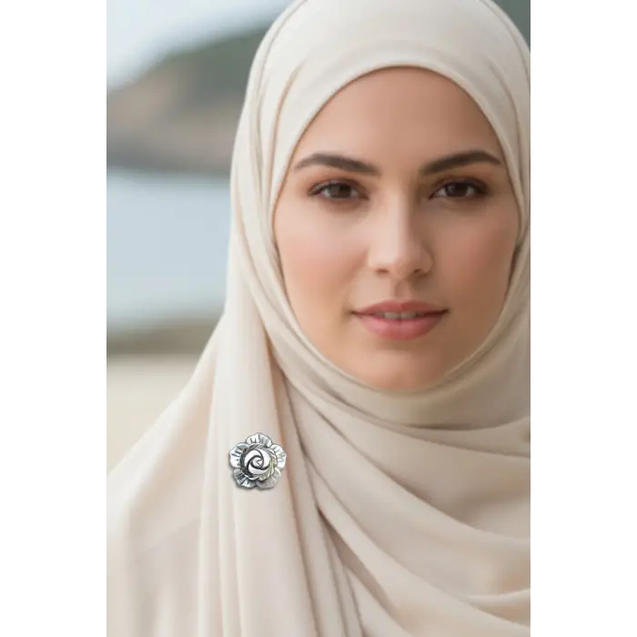 Gül Motifi Gri Renk Sedef Broş BR10-13