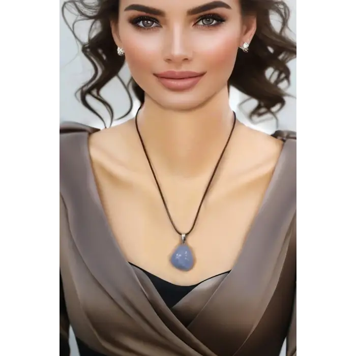 Amorf Kesim Mavi Akik Kolye 651-2