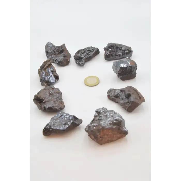 Hematit Taşı Üzeri Parlak Yapılı Doğal Kütle 216