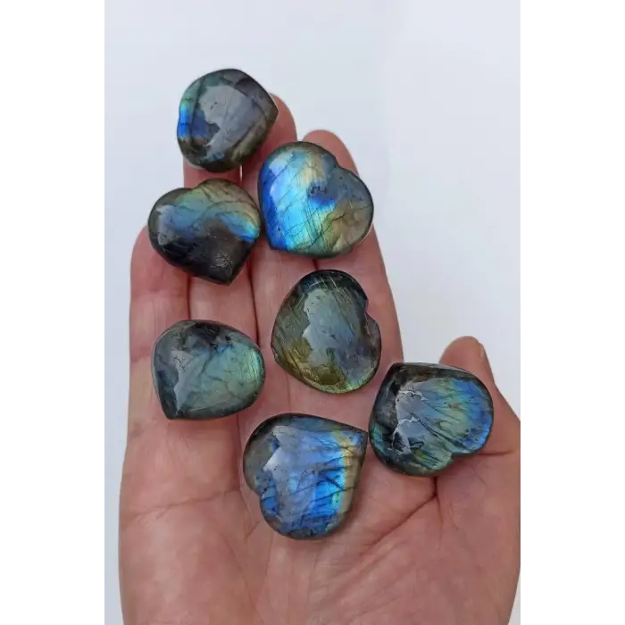 Kalp Kesim Işıltılı Labradorit 352