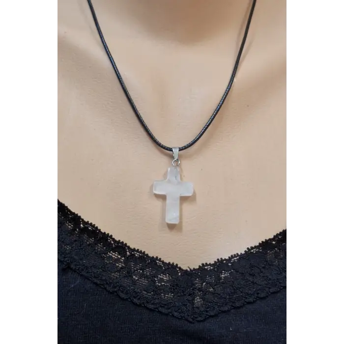 Kristal Kuvars Haç Kolye 104-6