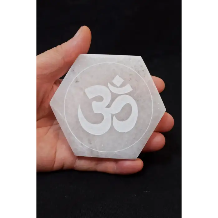 Ohm Sembolü Enerji Yükleyici Beyaz Selenit Altıgen Plaka 58AO