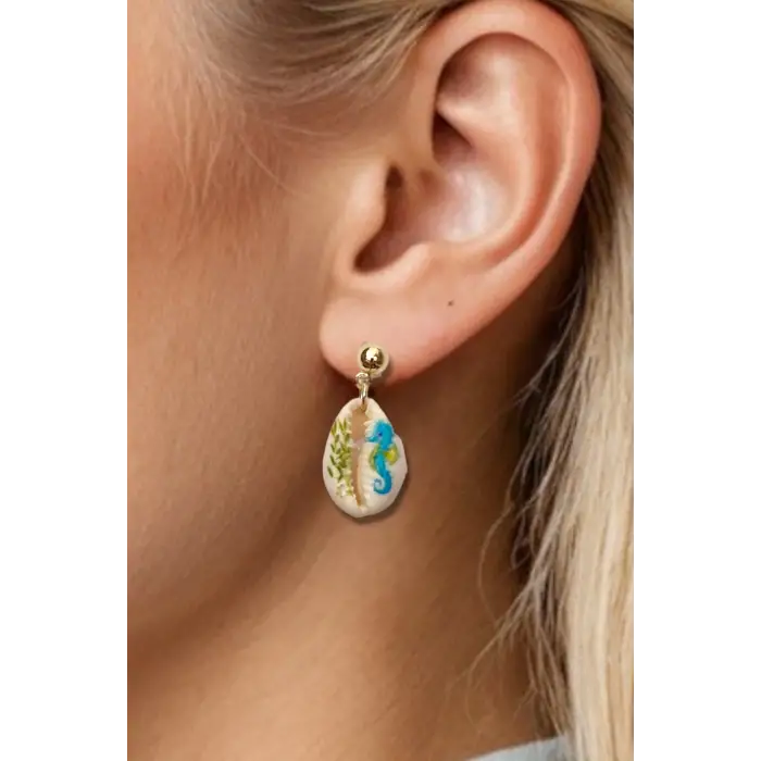 Üzeri Resimli Gerçek Deniz Kabuğu Küpe 30-D3