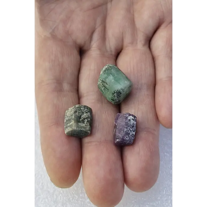 Zümrüt, Yakut, Safir Doğal Parçalar 531-3P