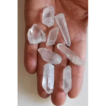 50 Gram Küçük Kristal Kuvars Piramit Uçlar 604