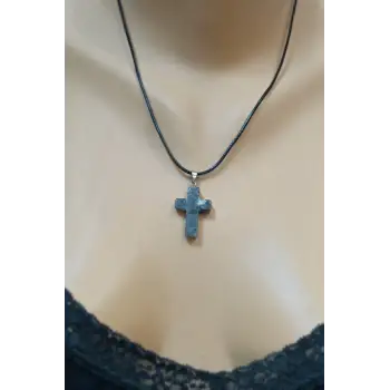 Larvikit Haç Kolye 556-1