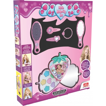 Çilek Makyaj Seti (Sürülebilir-Aksesuarlı)