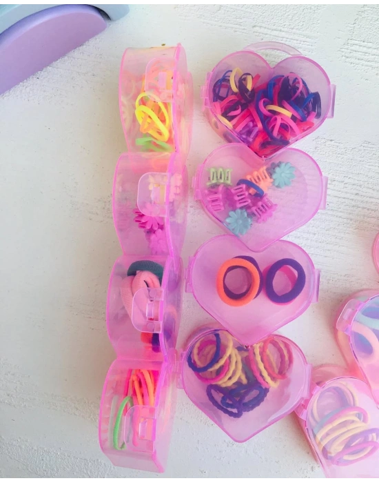 4 Bölmeli Kalpli Toka Kutusunda Tokalar