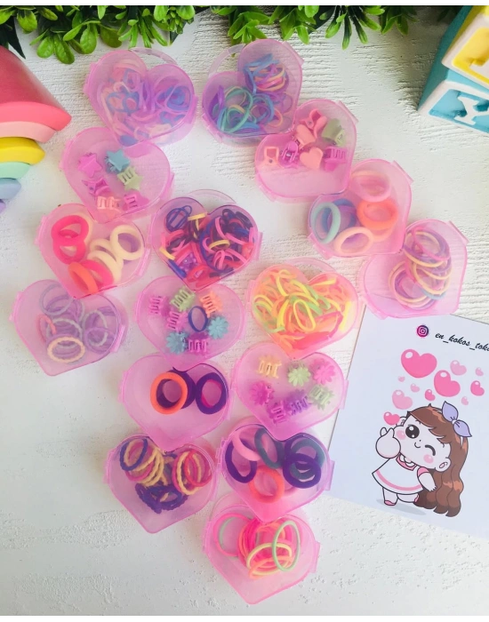 4 Bölmeli Kalpli Toka Kutusunda Tokalar