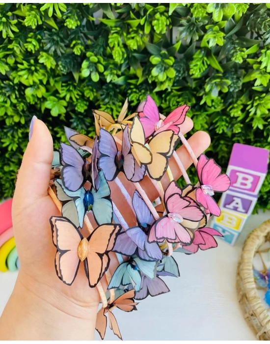 Kelebek Desenli Taç