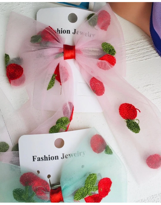 Kiraz İşlemeli Tül Fiyonk Toka