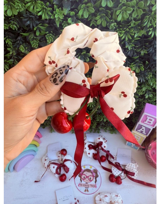 Kiraz’lı Simit Toka