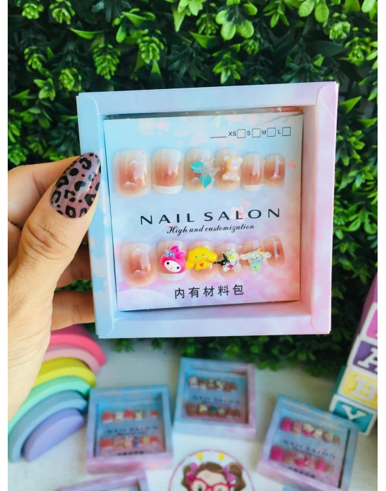 Objeli Çocuk Takma Tırnak